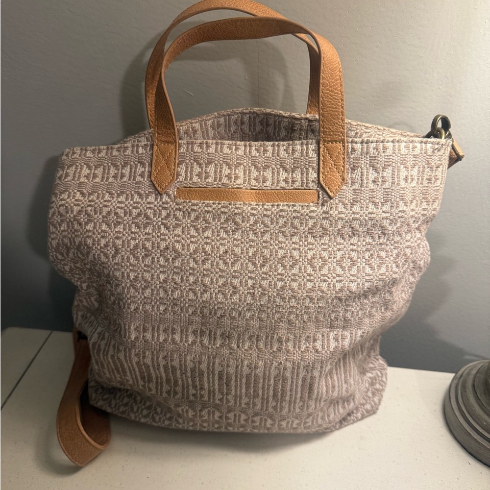 Thirty- One Casual Crossbody in canyon weave - Picture 4 of 4